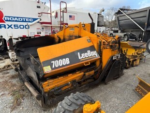 2000 Leeboy 7000 Driveway Paver