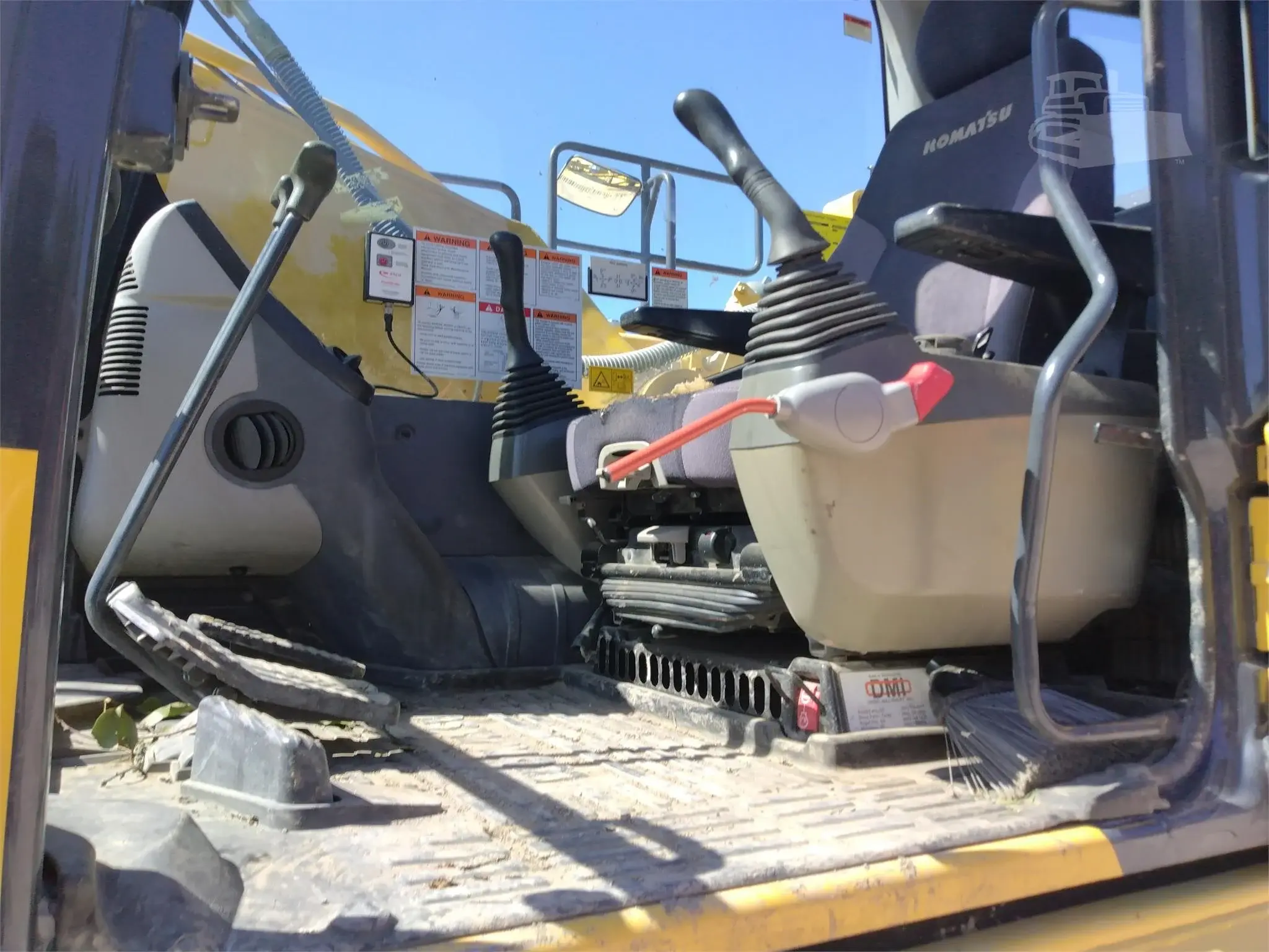 2016 Komatsu PC210 LC-11