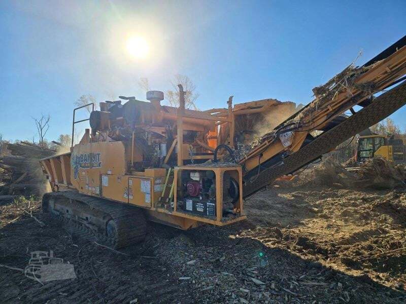 2018 Bandit 3680T Beast Recycler