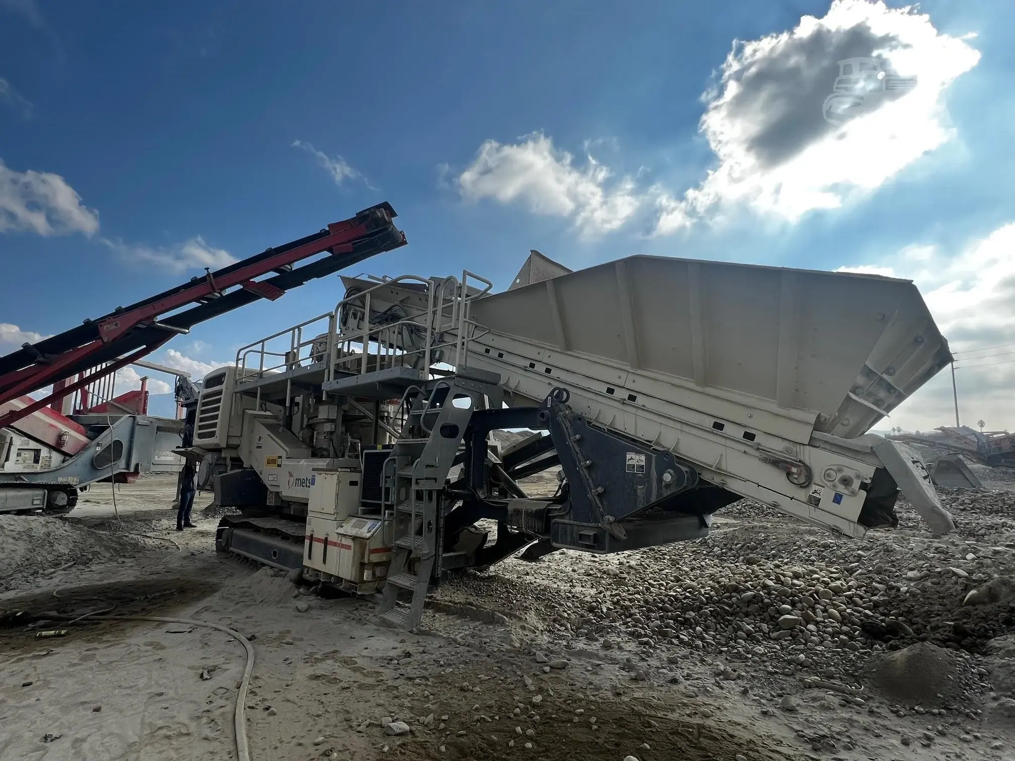 2019 METSO LOKOTRACK LT300HP