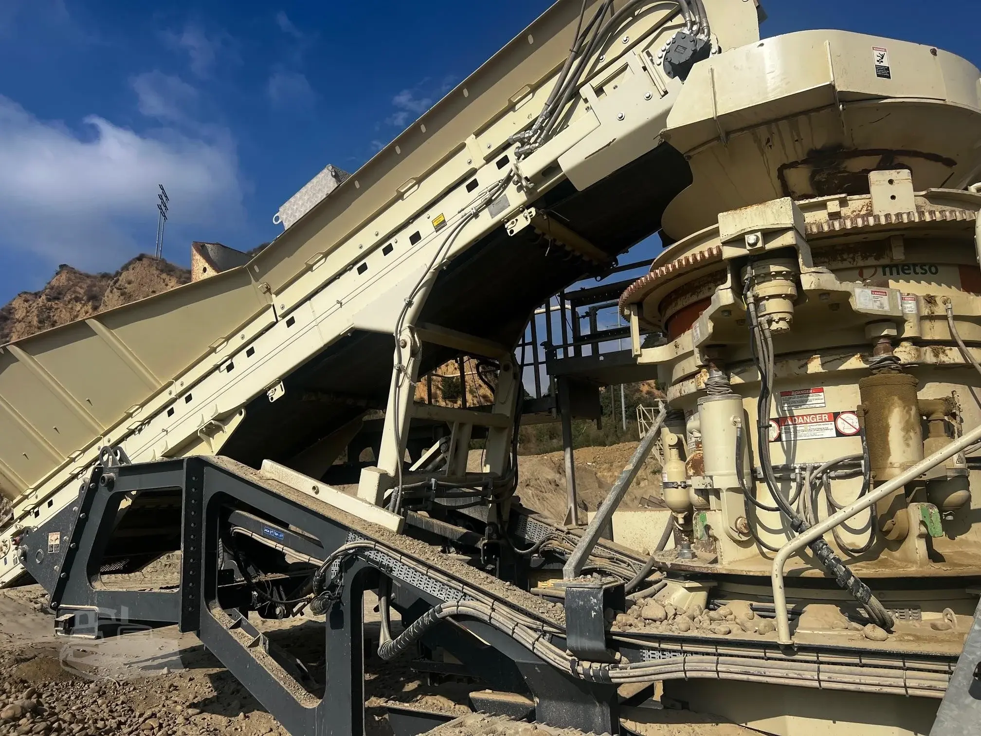 2019 METSO LOKOTRACK LT300HP