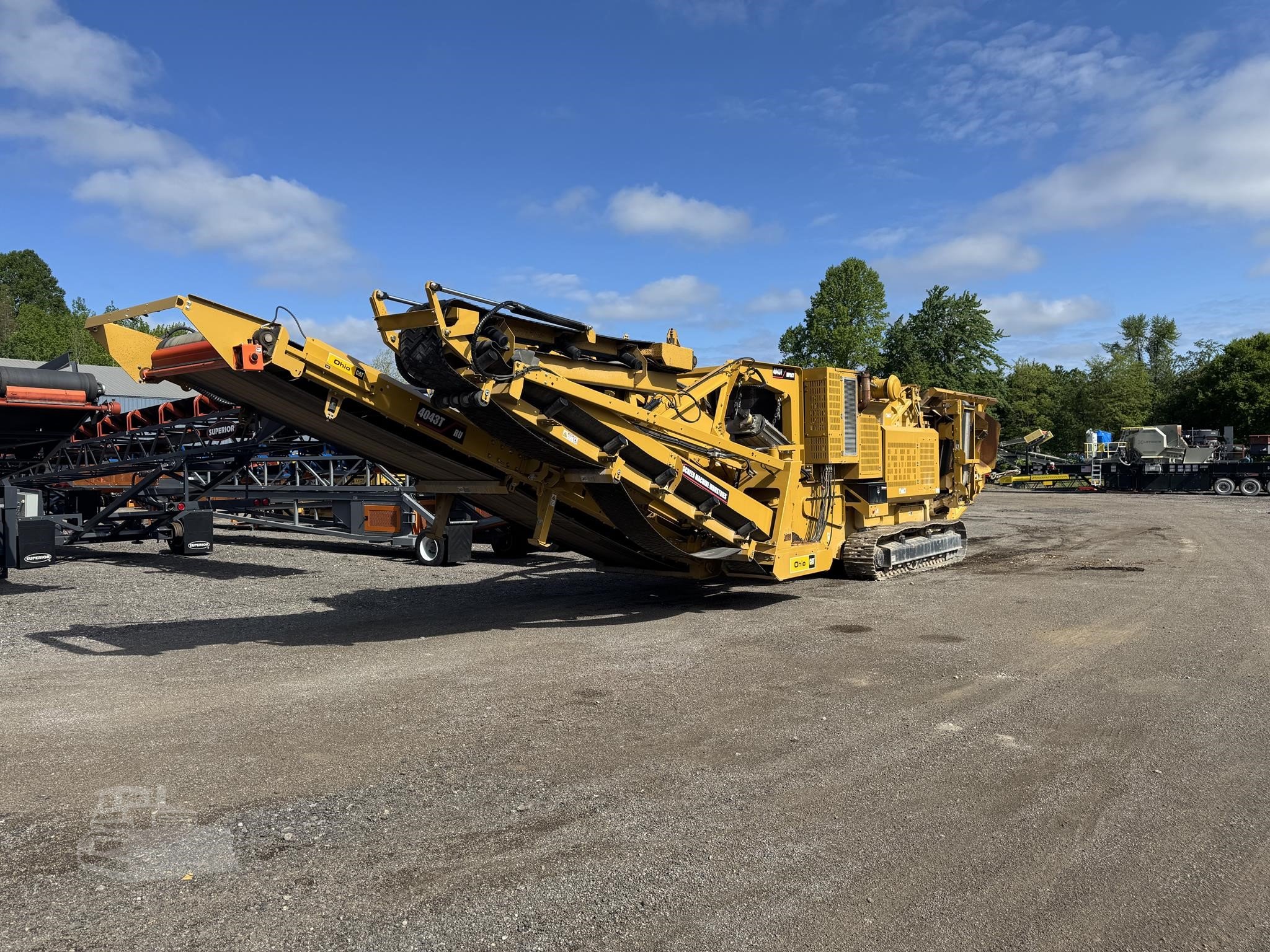 2022 SCREEN MACHINE 4043TR