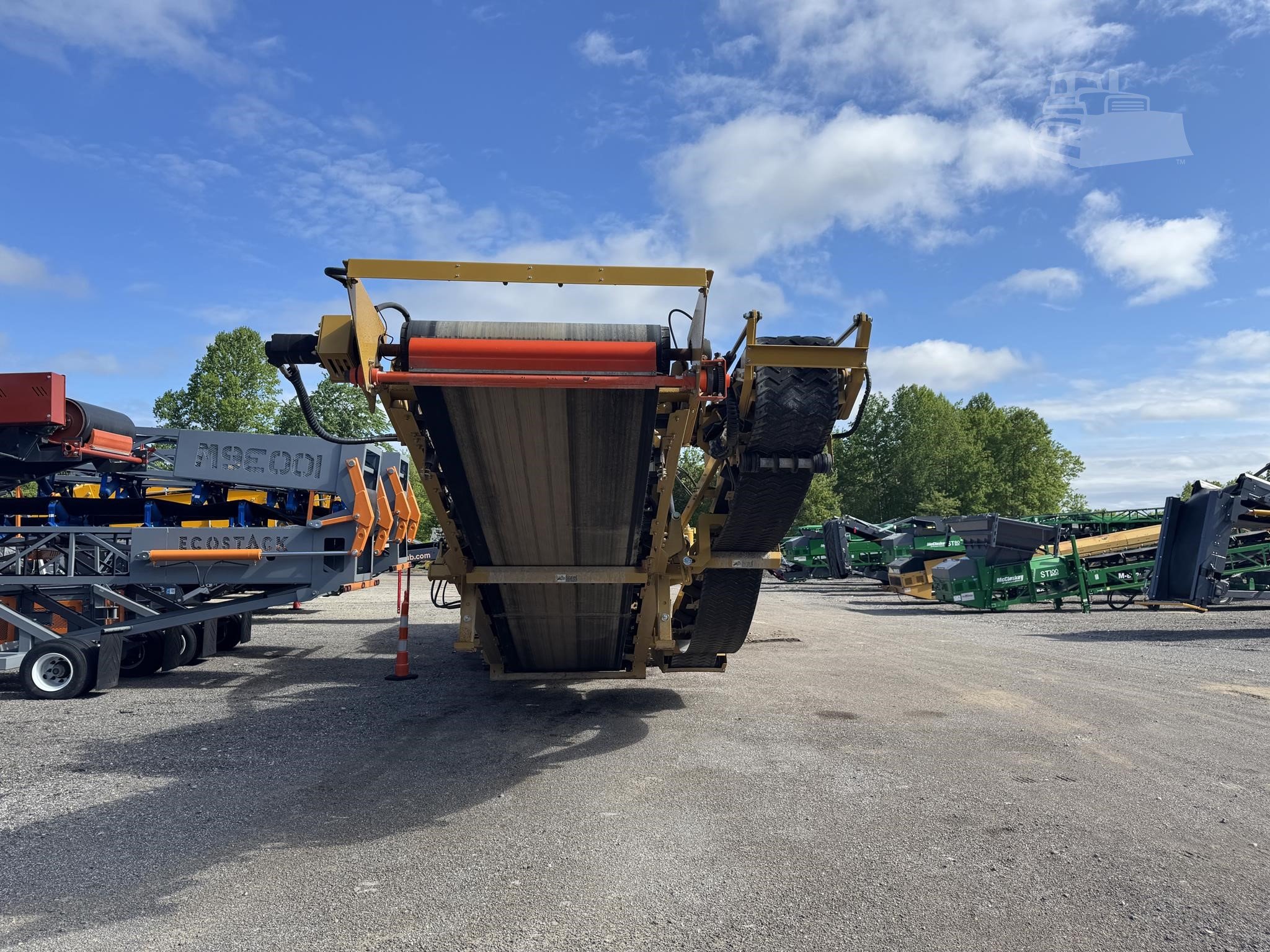 2022 SCREEN MACHINE 4043TR