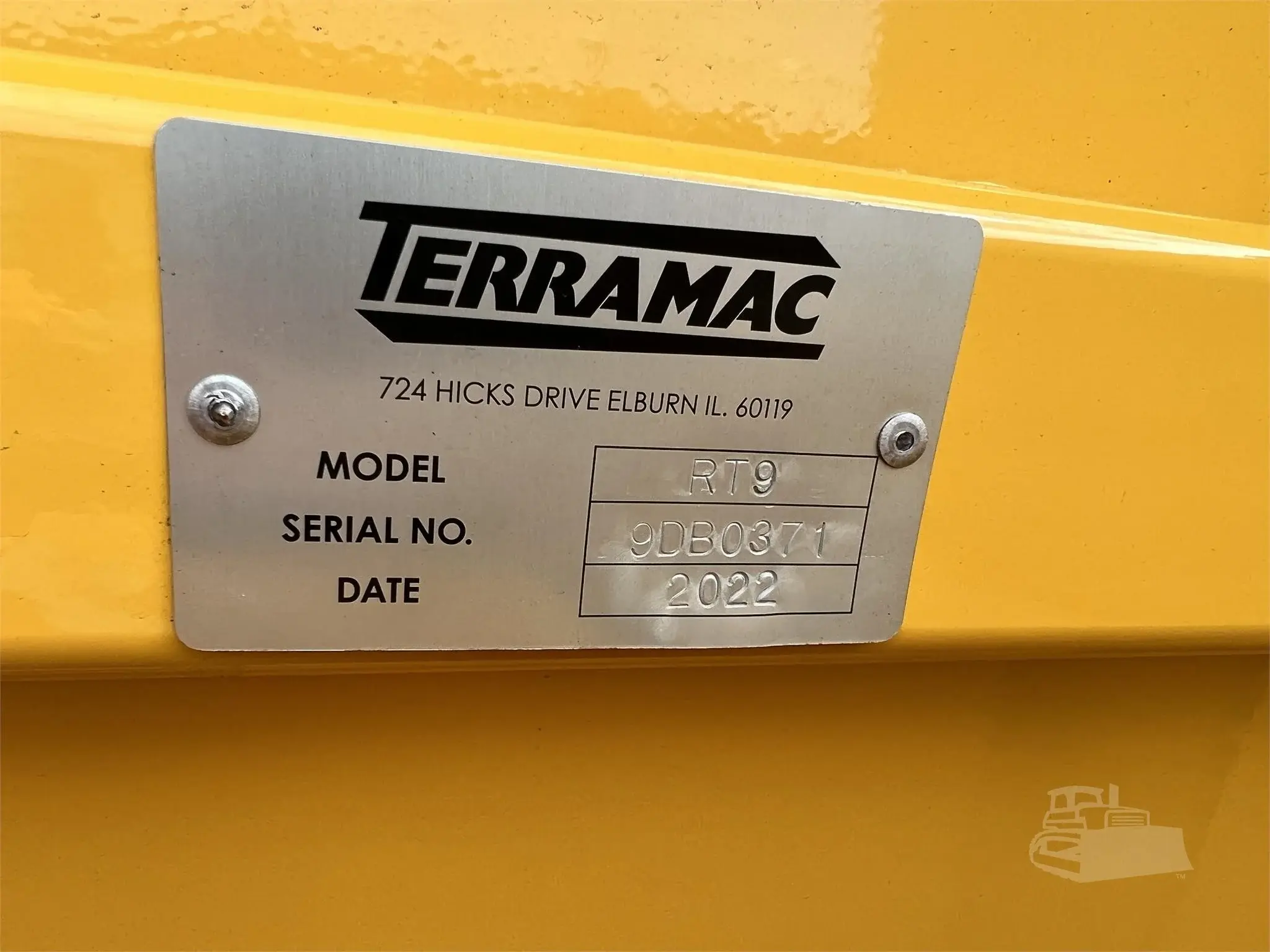 2022 TERRAMAC RT9