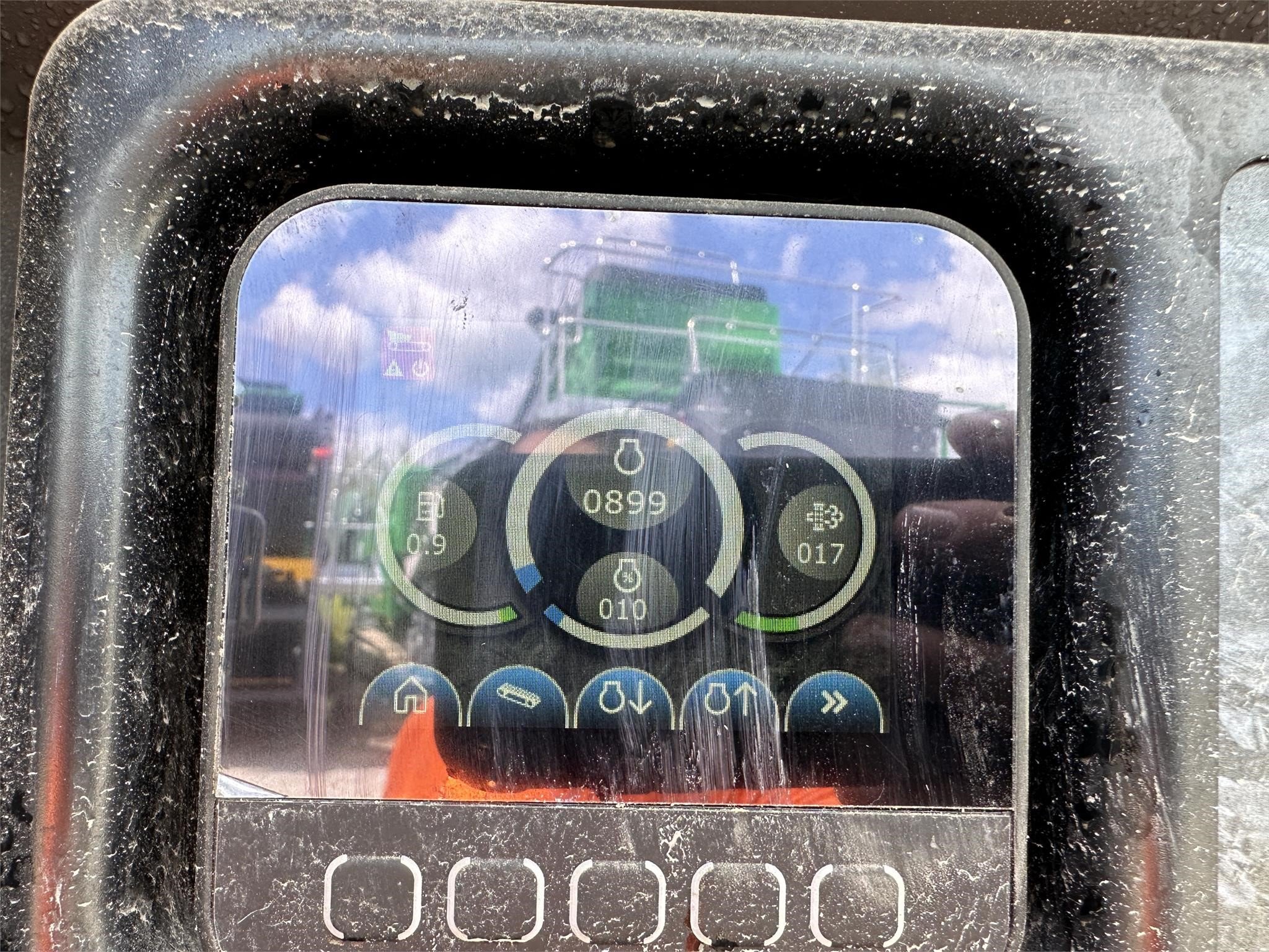 2023 MCCLOSKEY ST80T