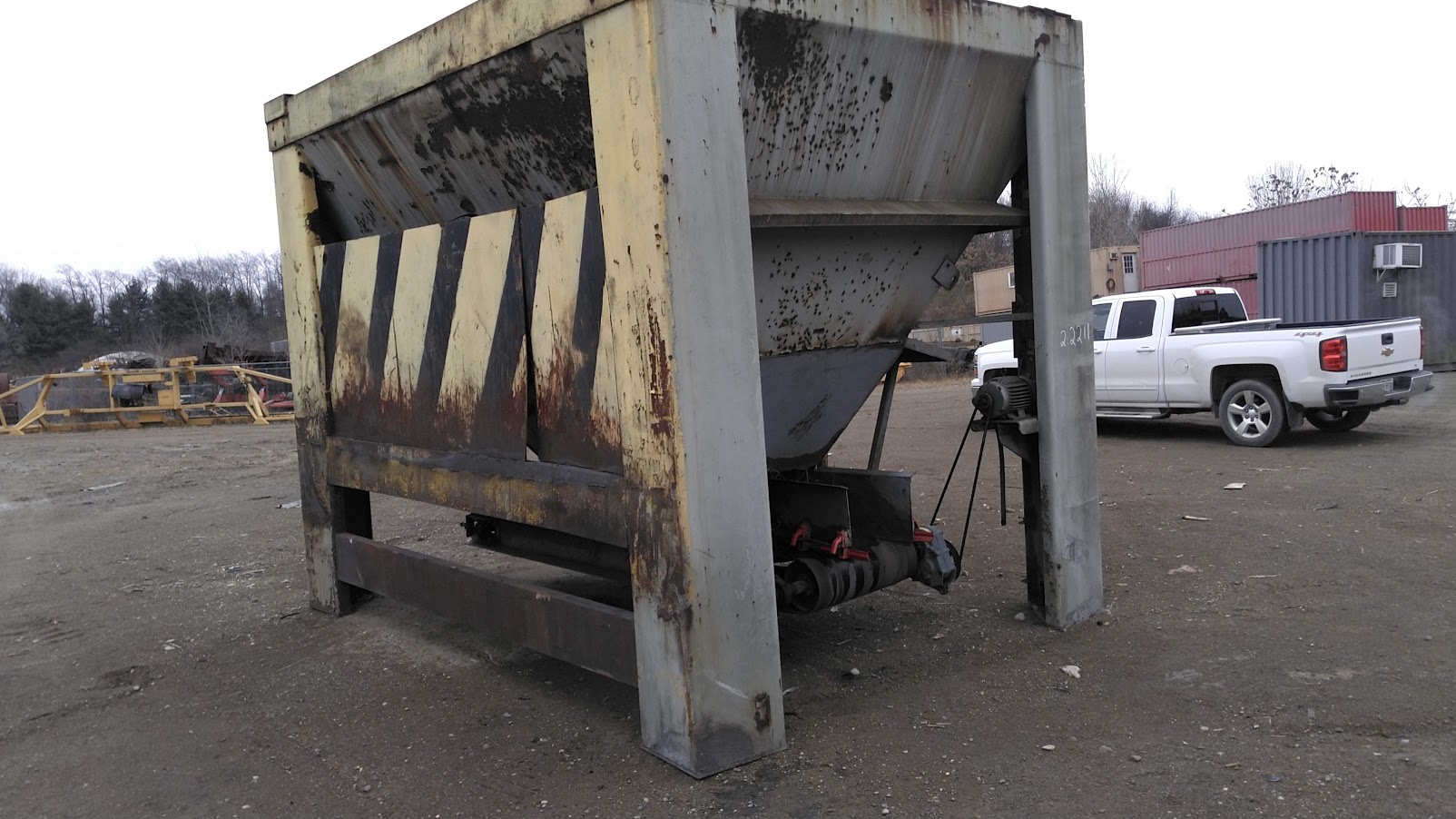 ASTEC HOPPER BELT FEEDER 30 X 10'