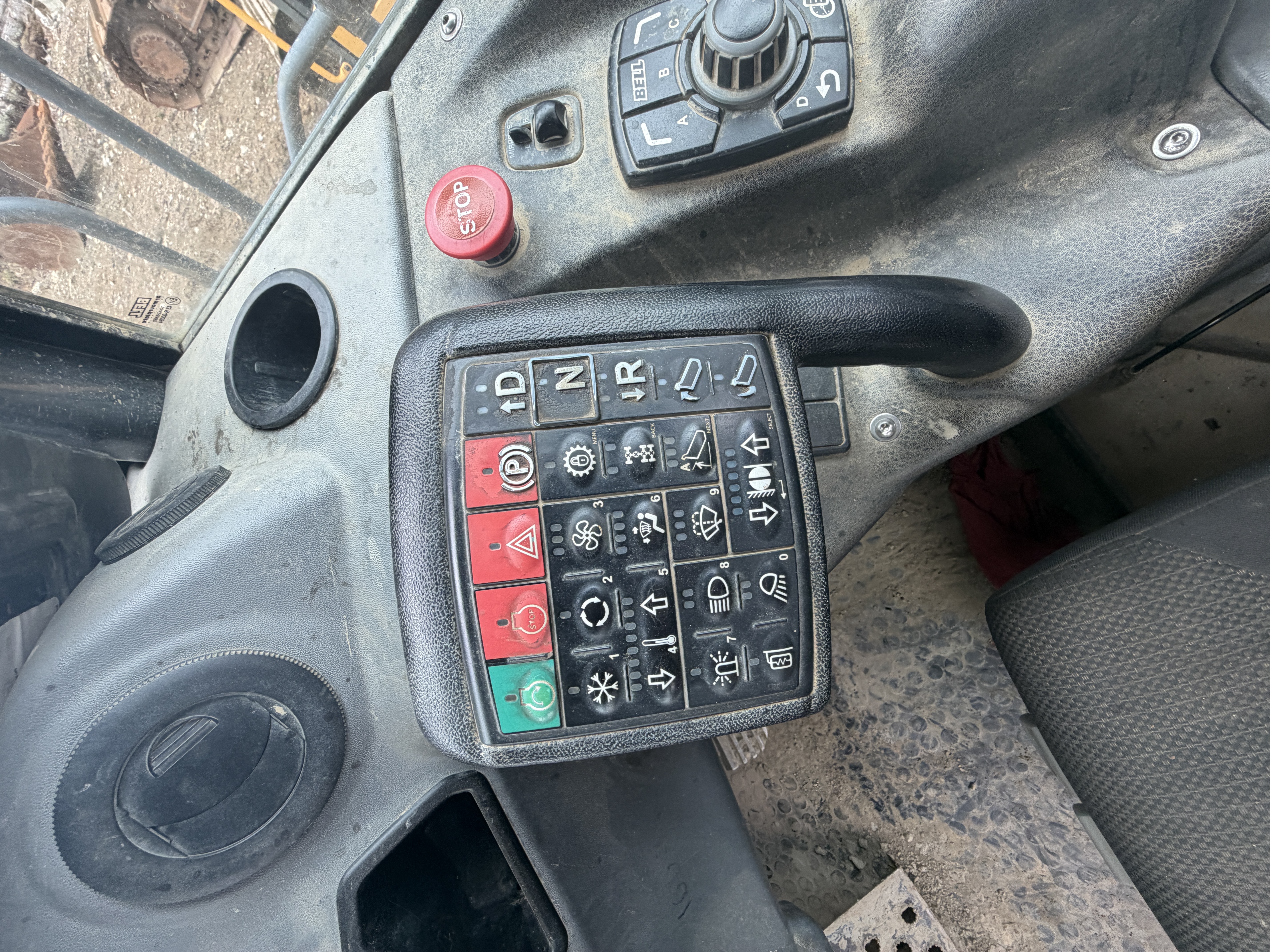 Bell B530E Dump Truck