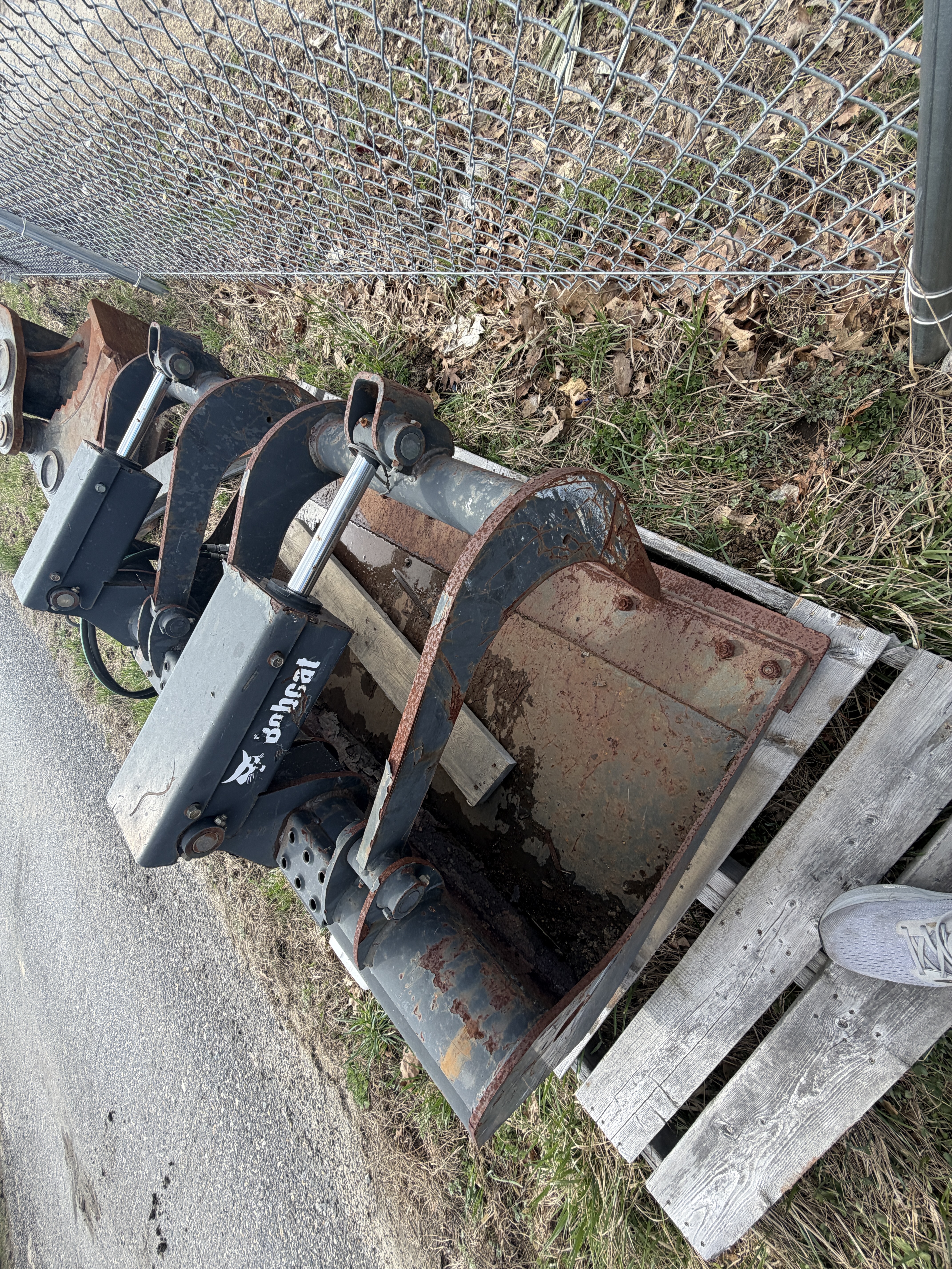 Bobcat Hydraulic Grapple Bucket