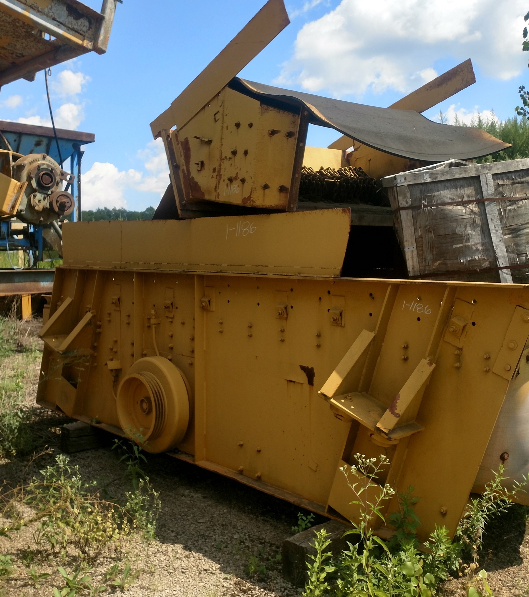 CEC ROADRUNNER CHASSIS WITH 6X16 RIPPLE SCREEN