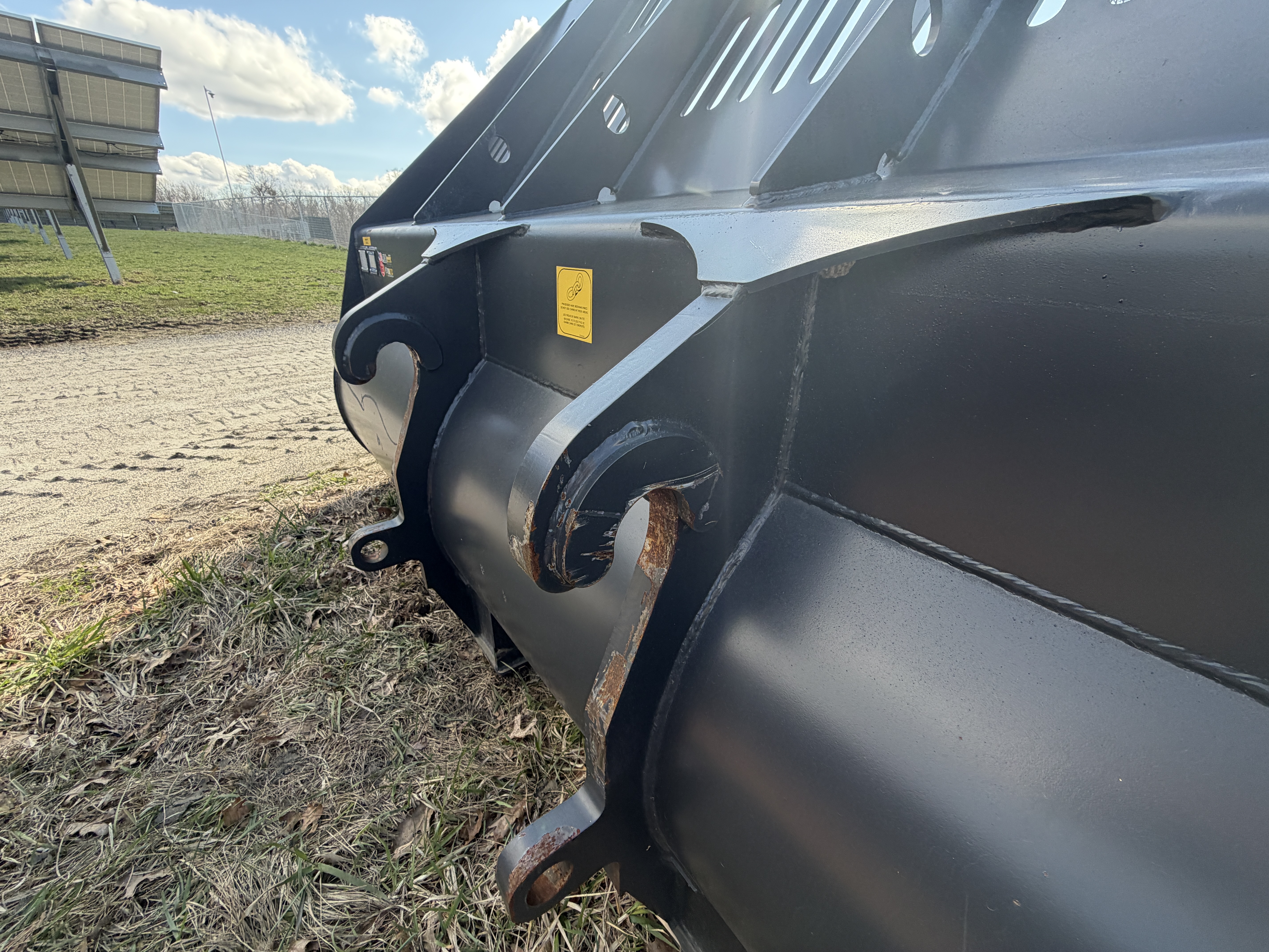 Craig High-Capacity Bucket