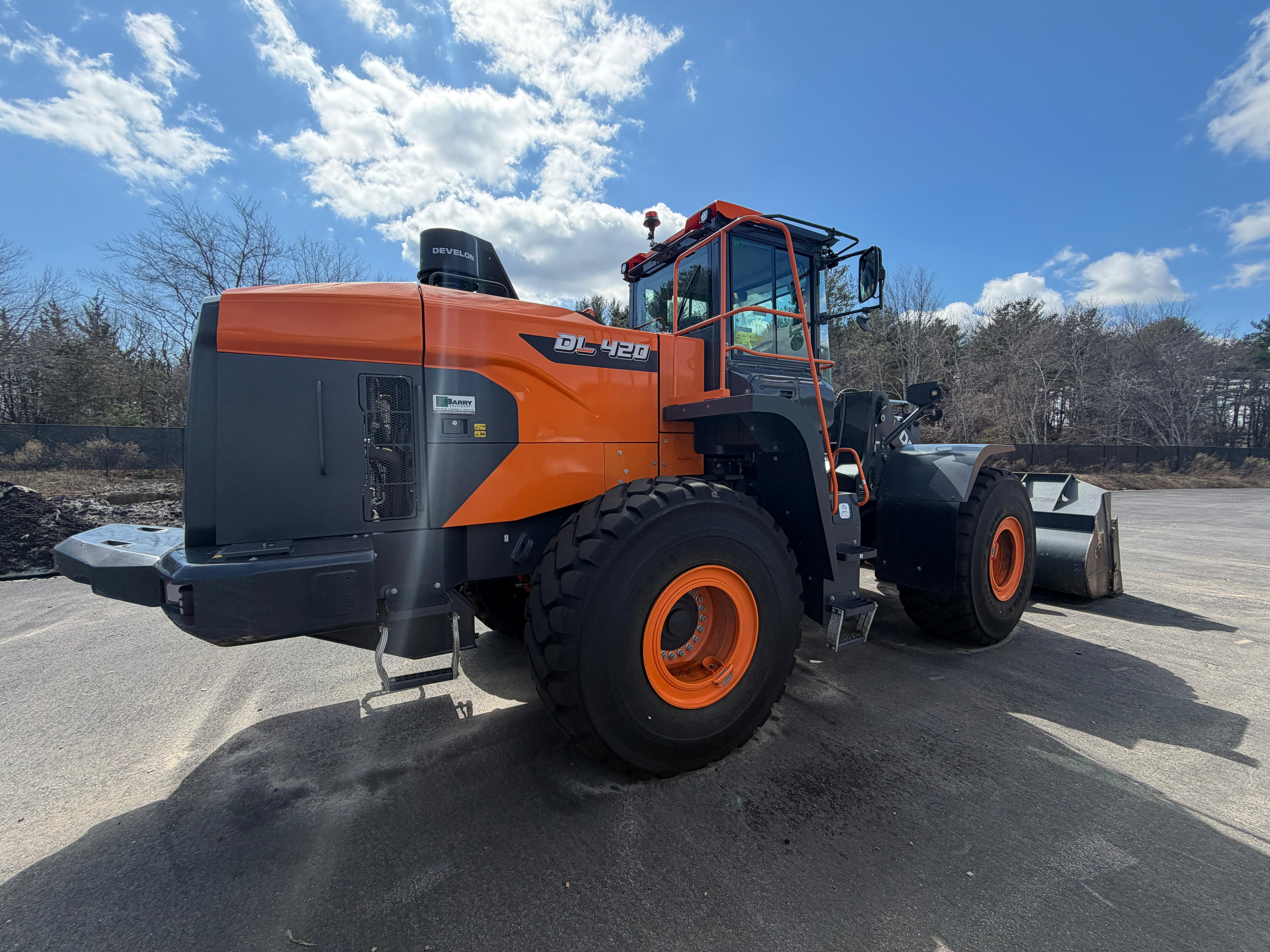 Develon DL420 Wheel Loader