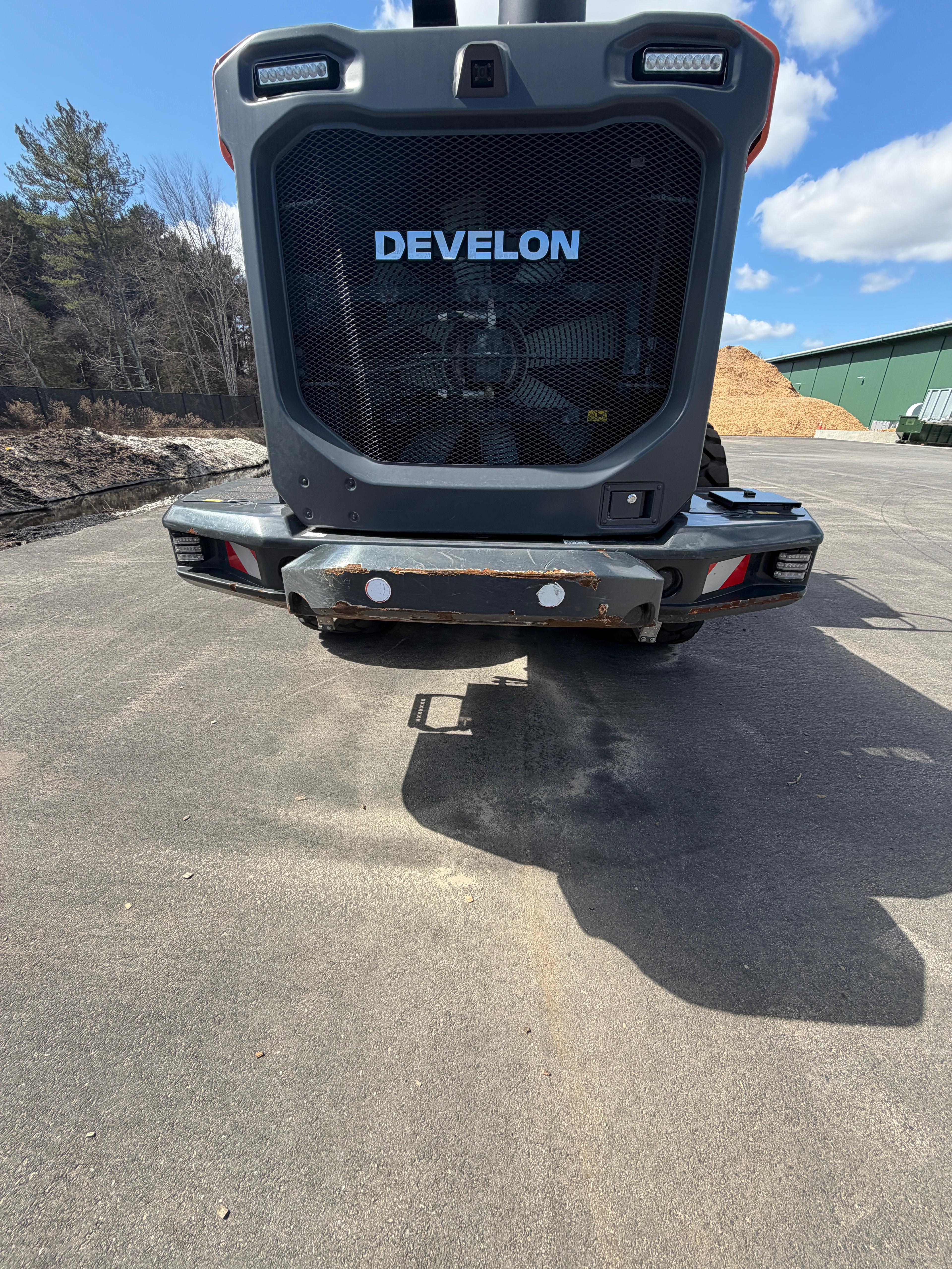 Develon DL420 Wheel Loader