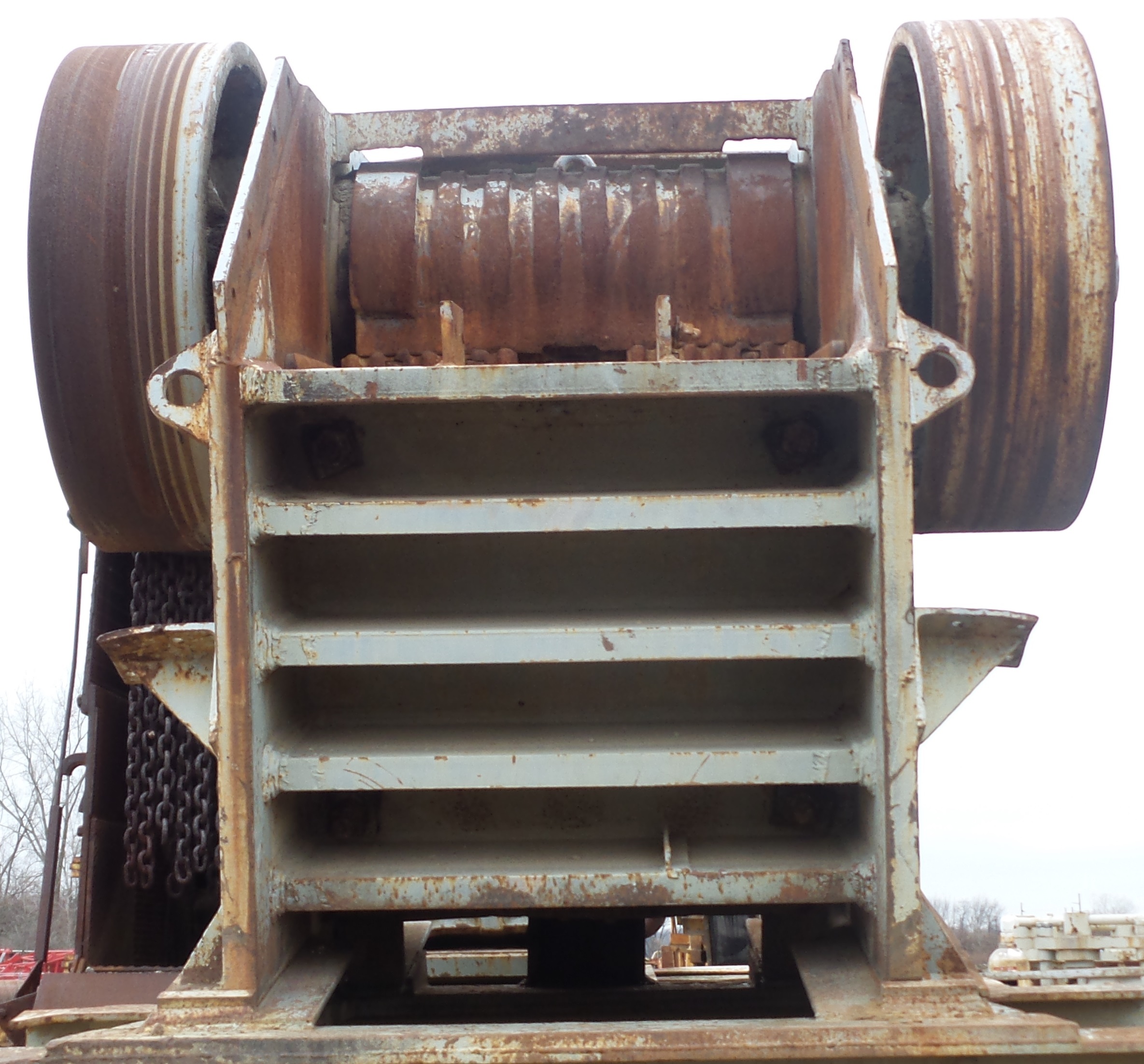 EAGLE 18 X 36 JAW CRUSHER MOUNTED ON STAND