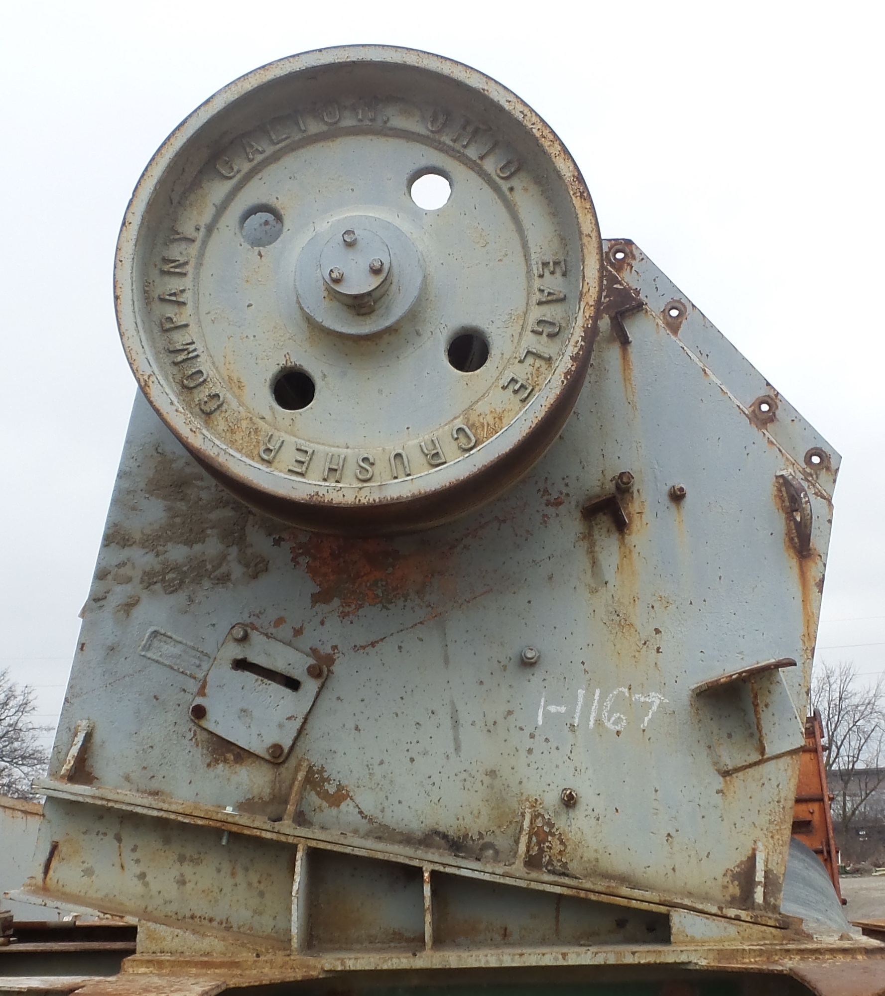 EAGLE 18 X 36 JAW CRUSHER MOUNTED ON STAND