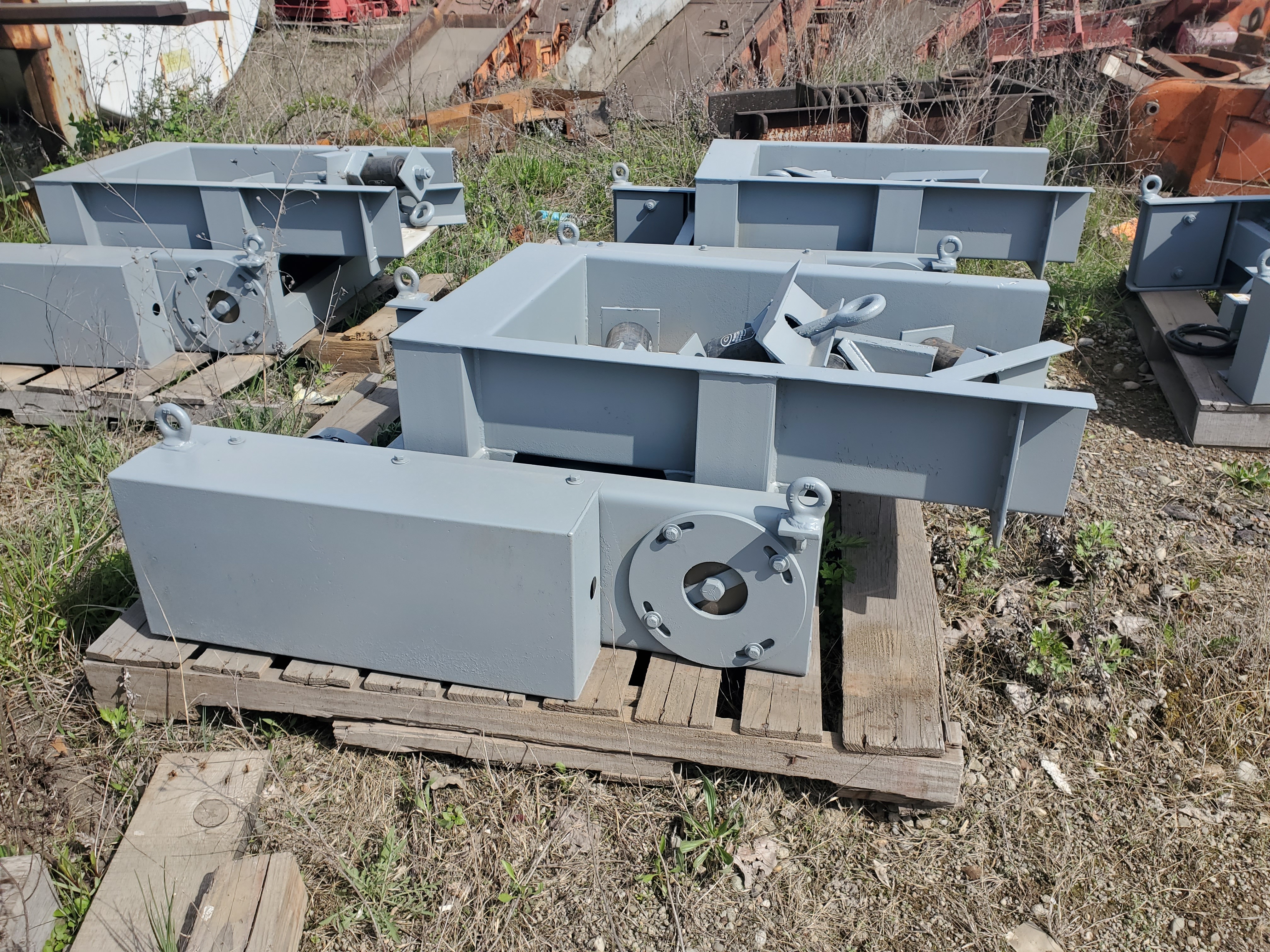 ERIEZ 18 X 32 FEEDER WITH CONTROLS