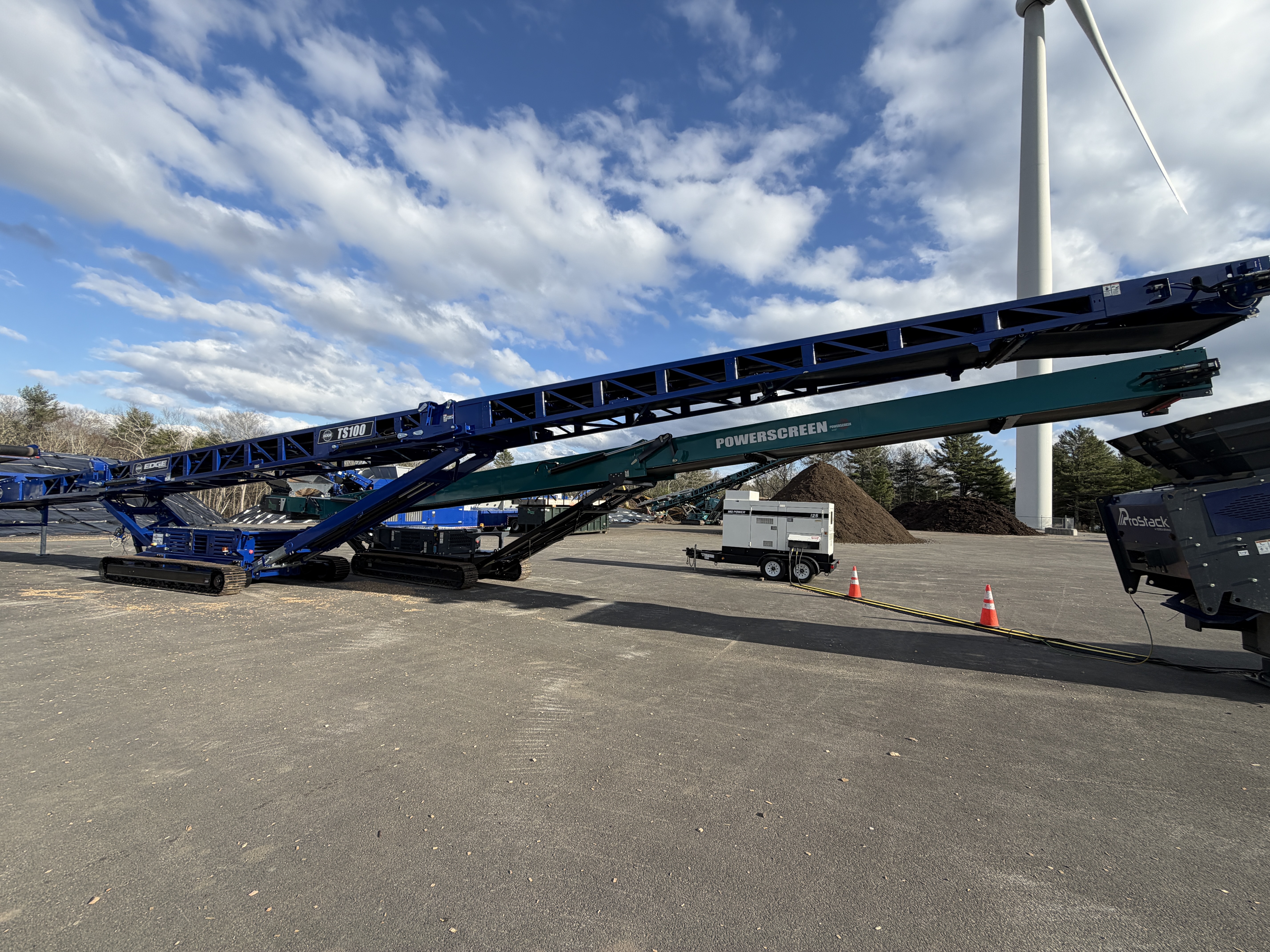 2025 Edge TS100 Radial Stacker