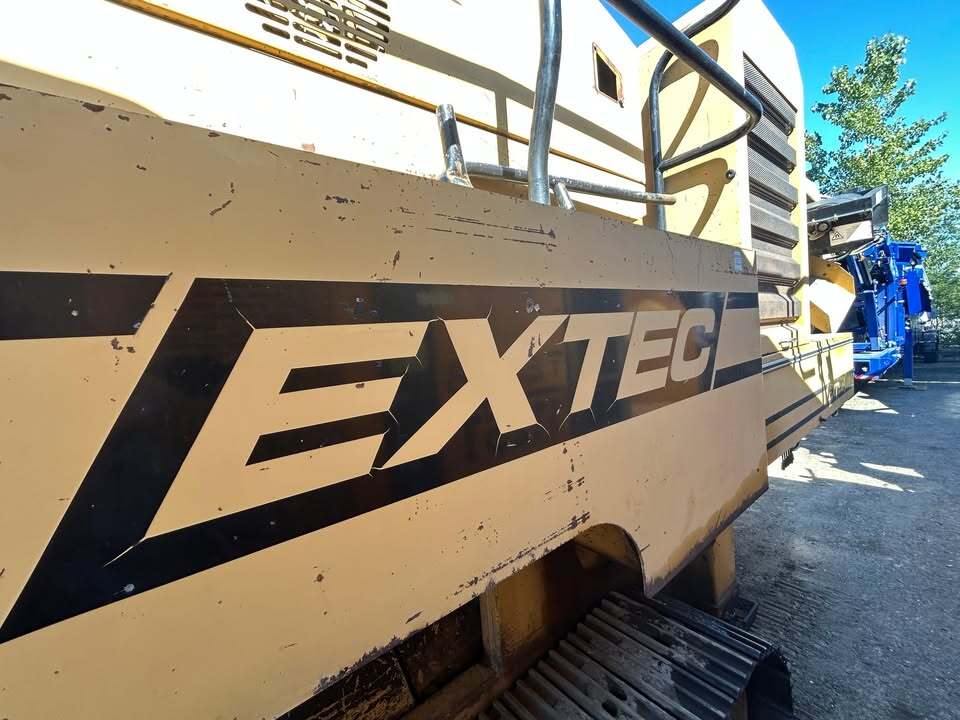 2005 Extec C10 jaw crusher