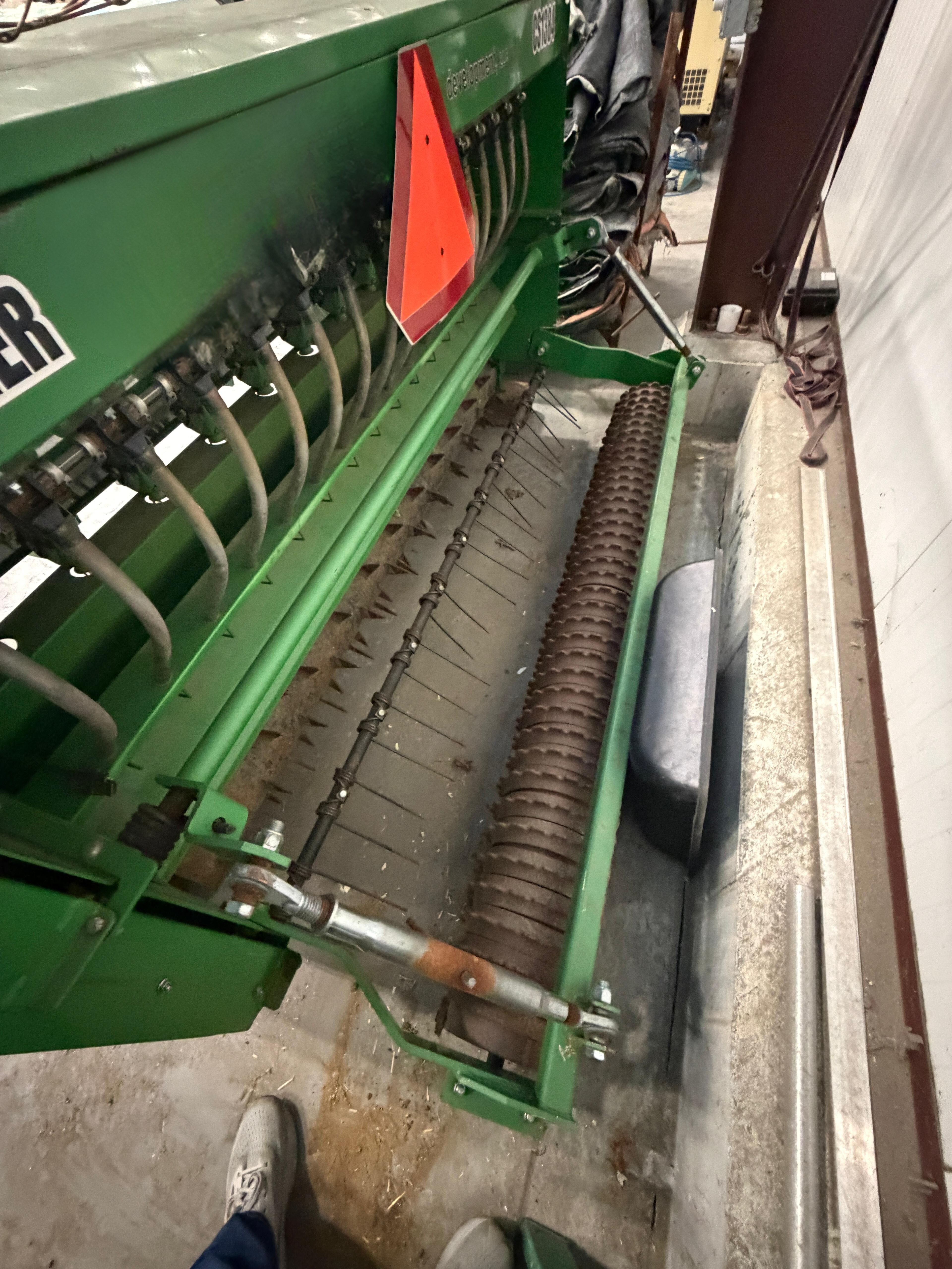 Frontier CS1384 Native Grass Drill