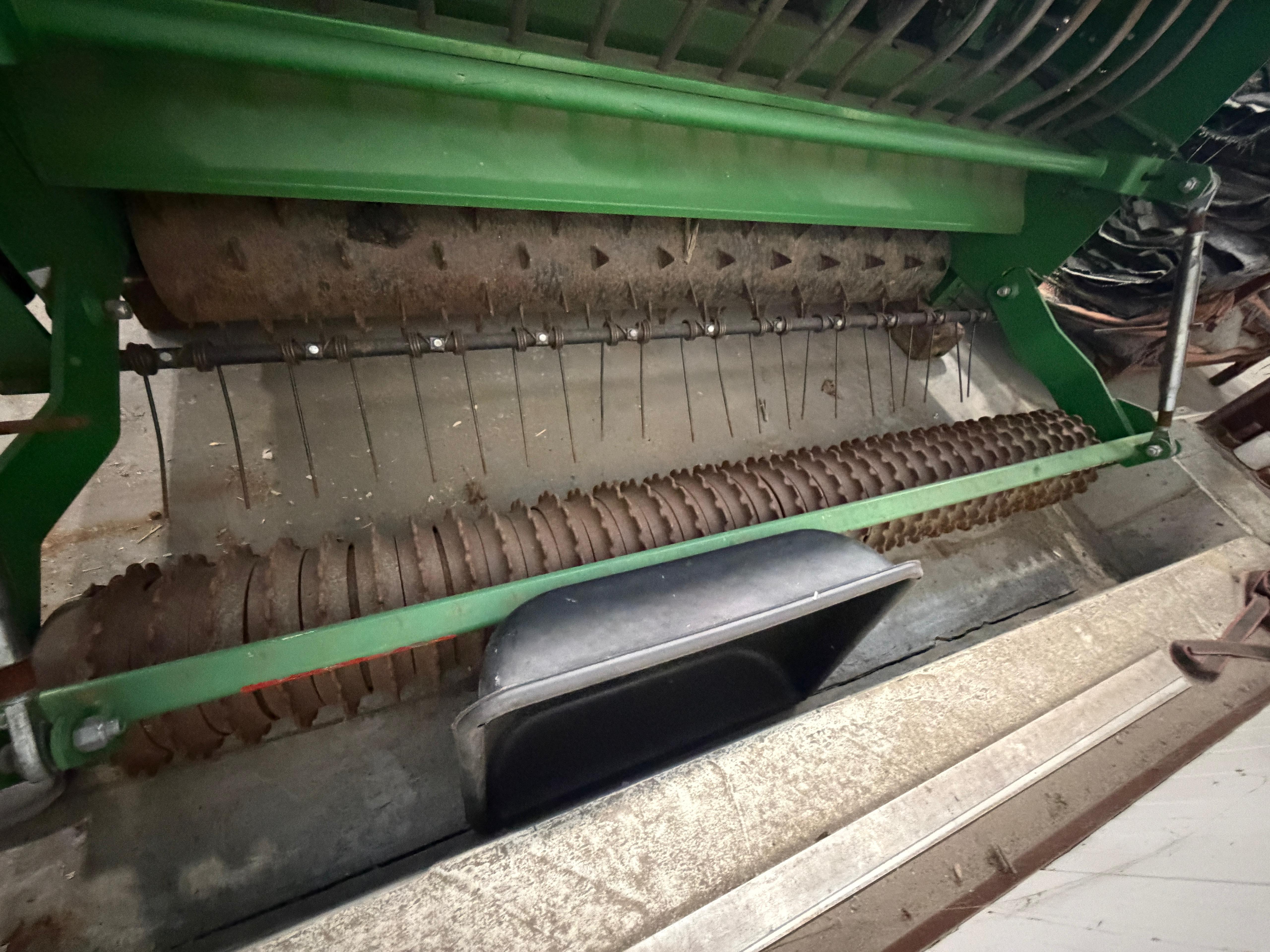 Frontier CS1384 Native Grass Drill