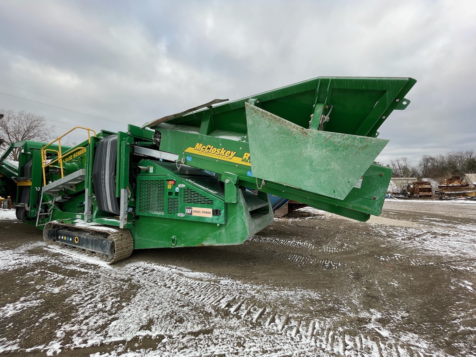 MCCLOSKEY R105 SCREENER