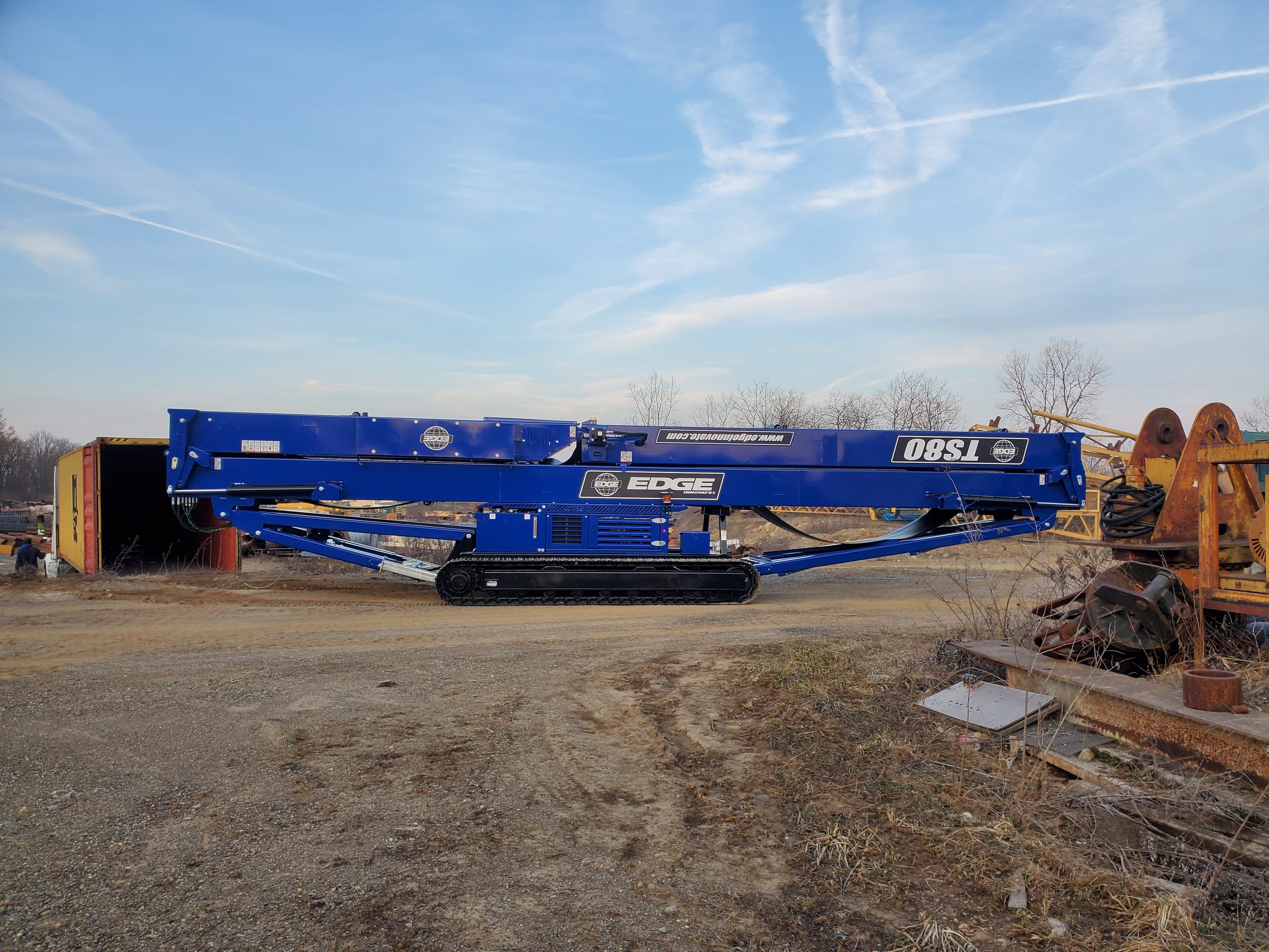EDGE TS80 TRACKED CONVEYOR