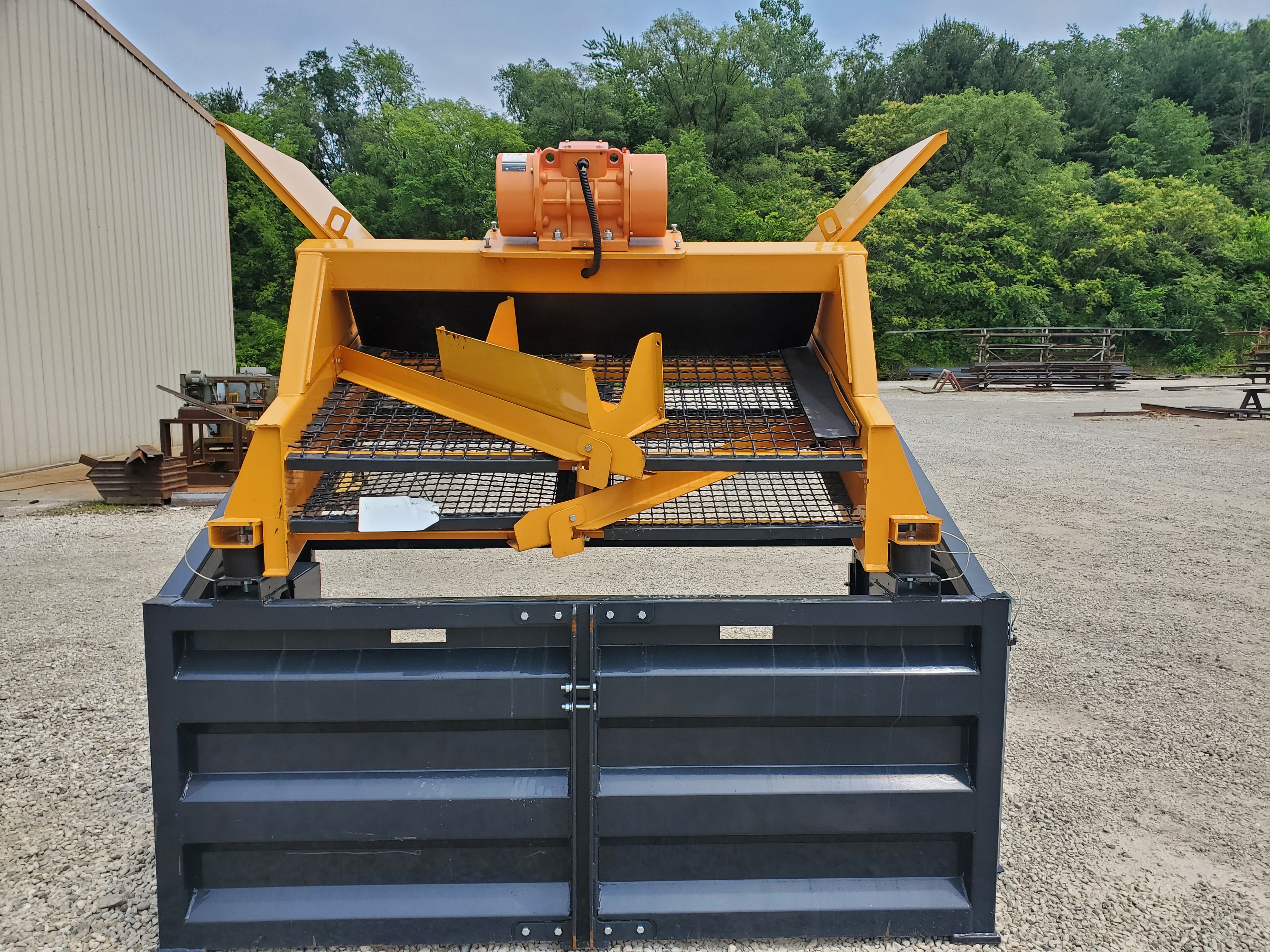 PALADIN US70 TOPSOIL & ROCK SCREENER