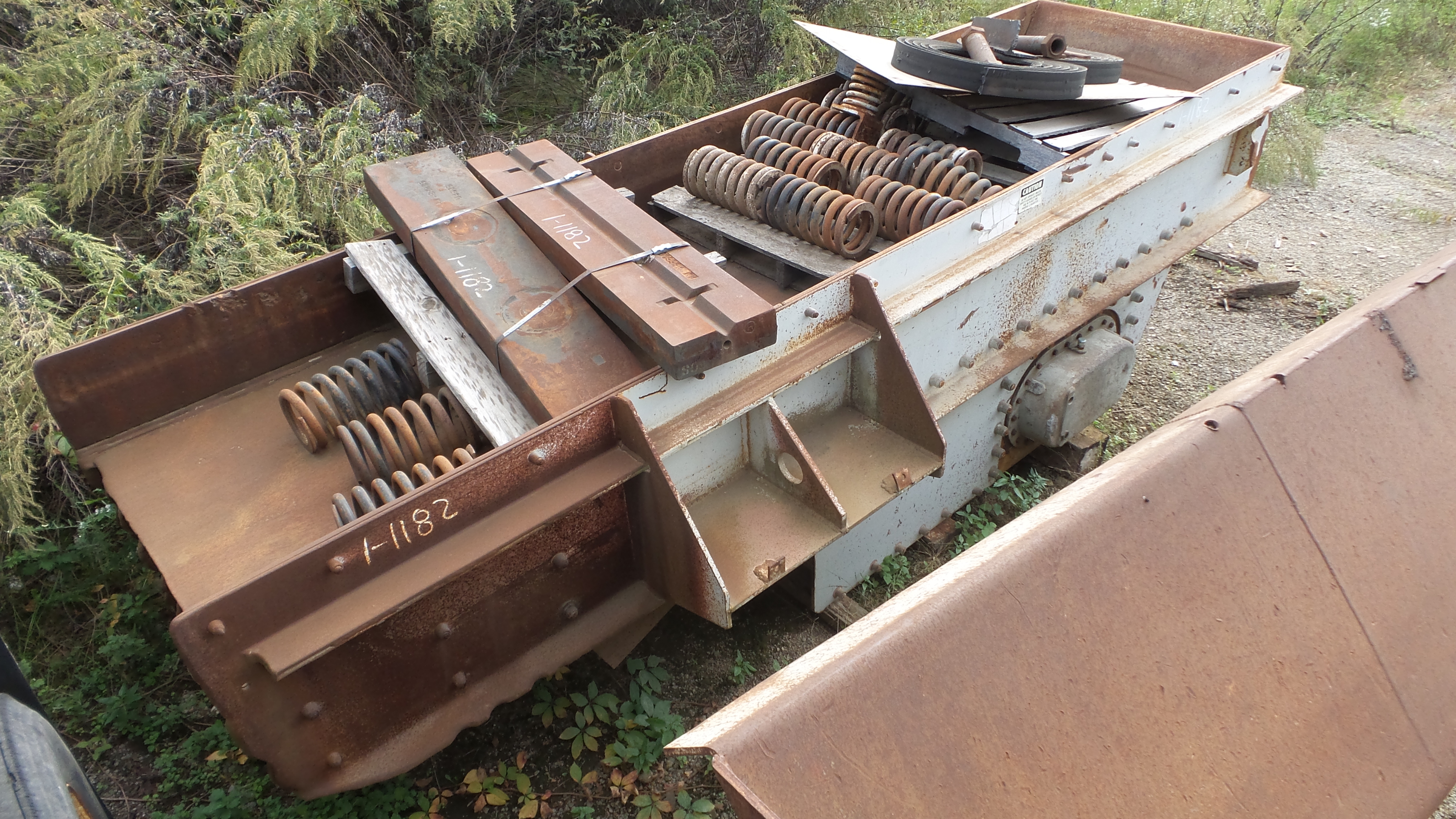 PORTABLE IMPACT CRUSHER CARRIER