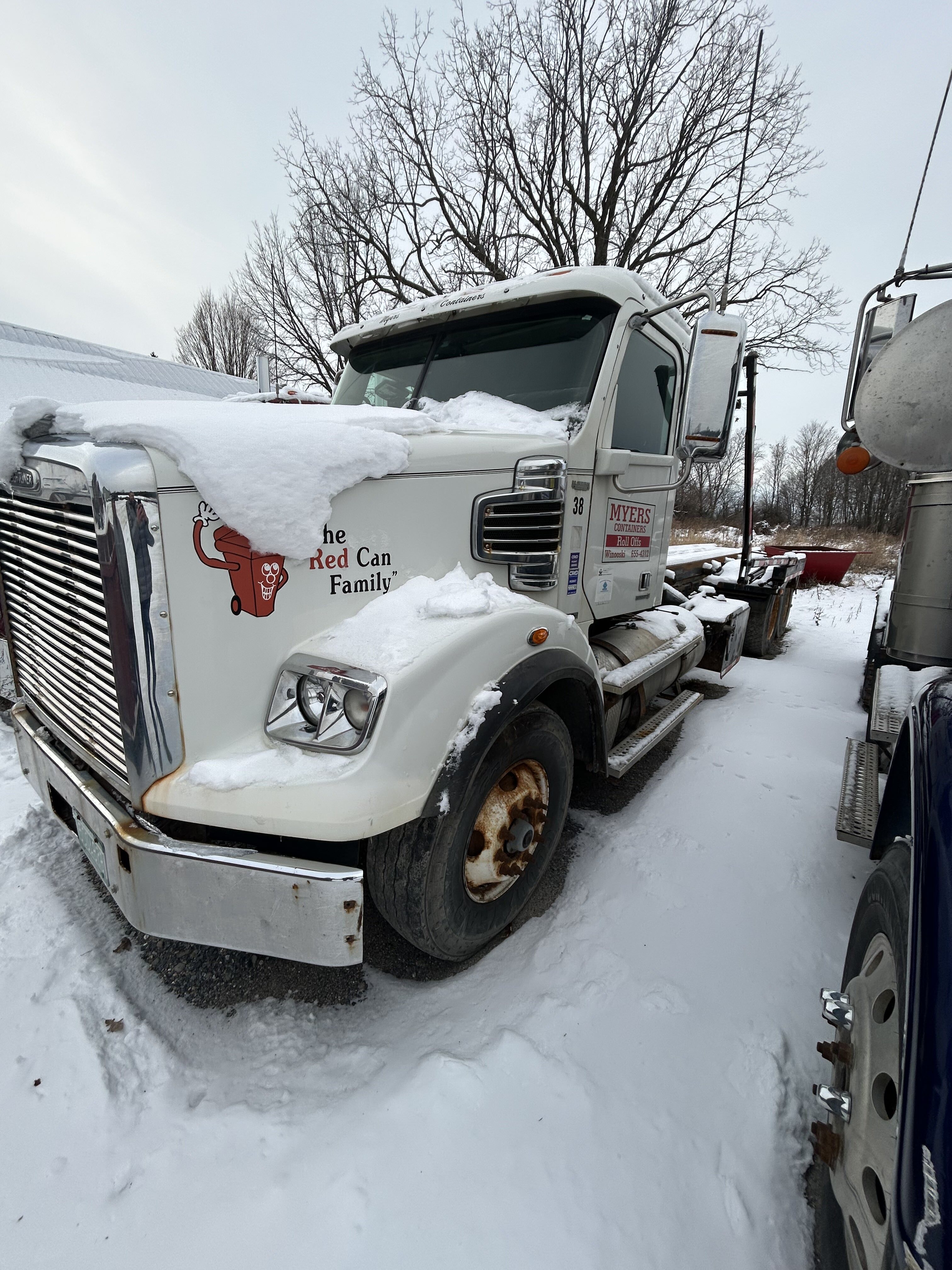 Freightliner Roll Off Truck