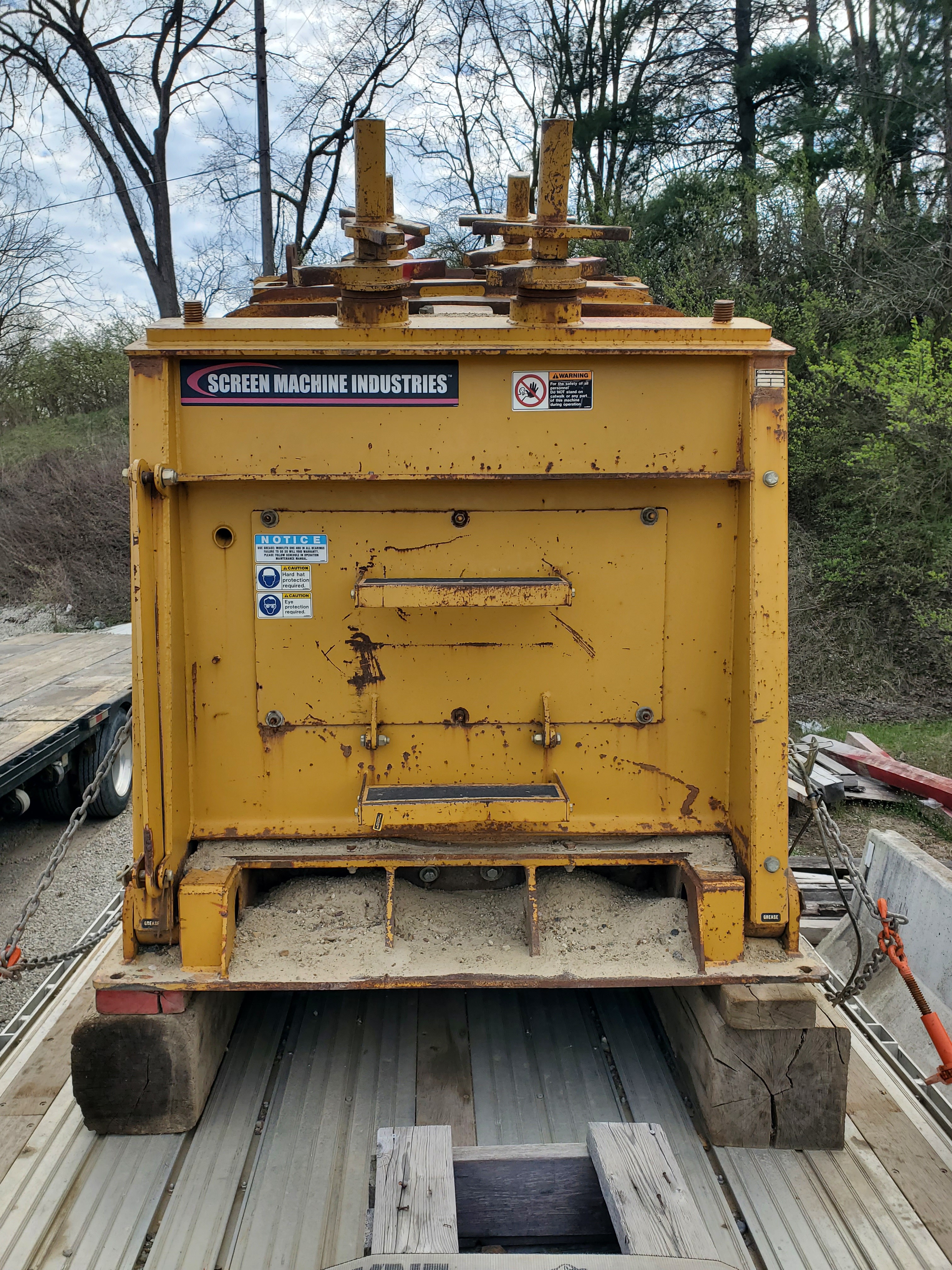 SCREEN MACHINE IMPACT CRUSHER