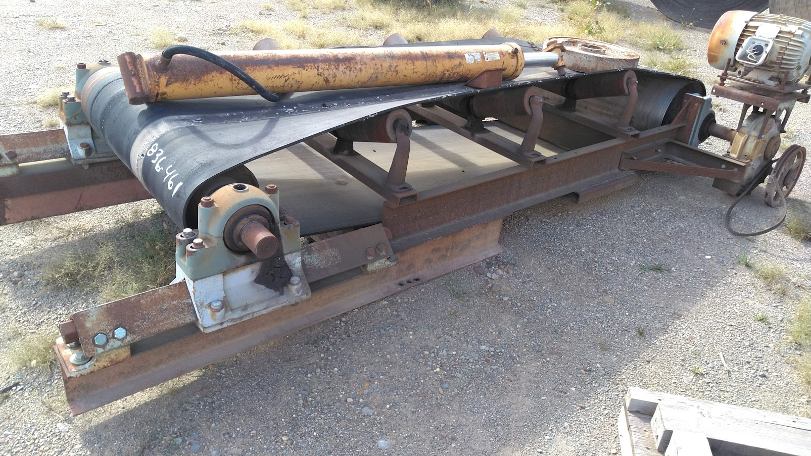 SHOP BUILT 36 X 10' CHANNEL FRAME WITH MAG HEAD PULLEY