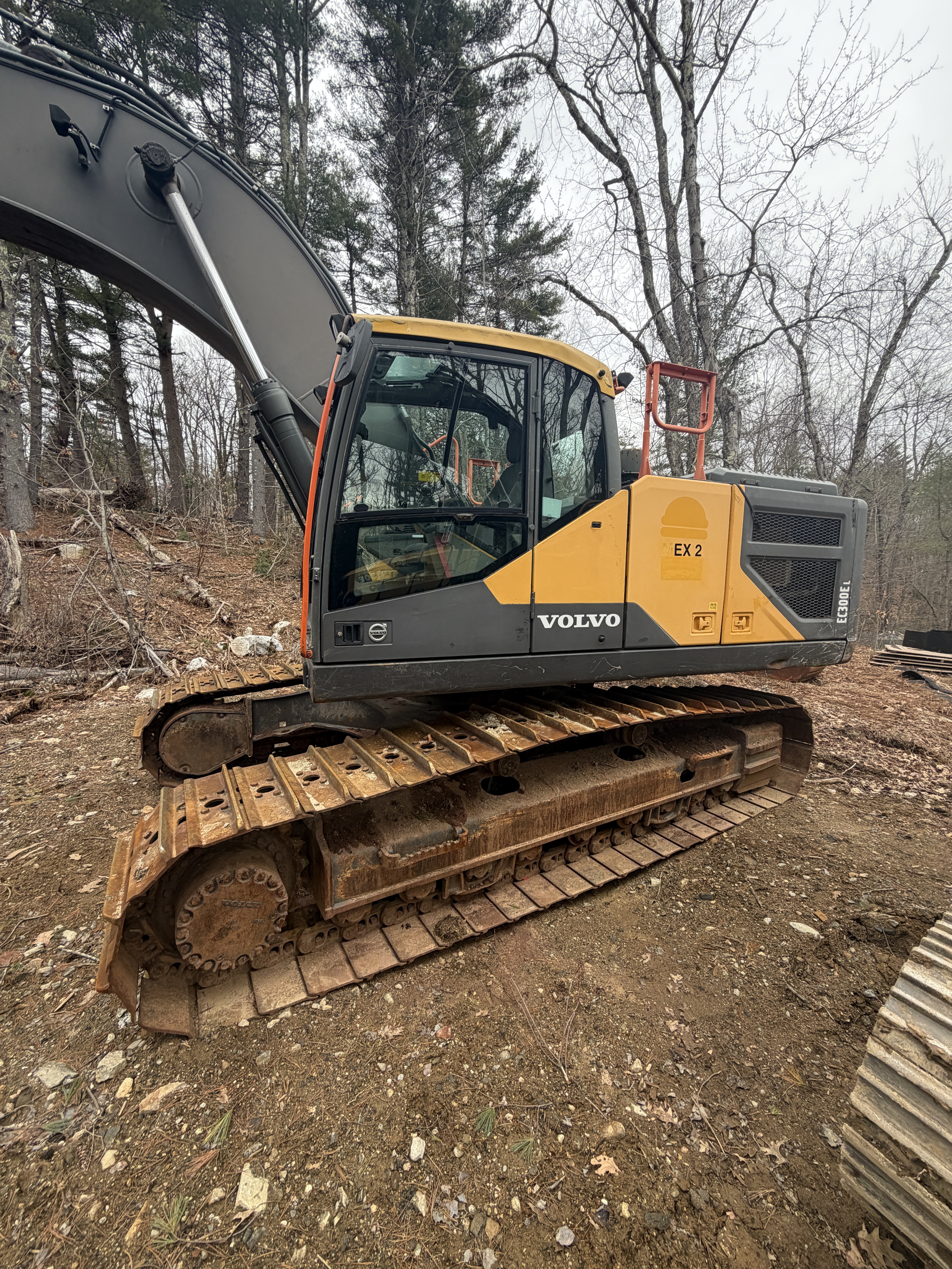Volvo EC300 EL Excavator 