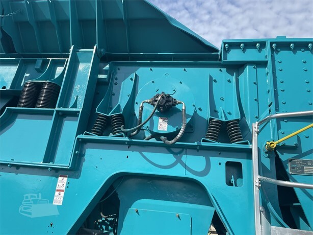 2011 POWERSCREEN TRAKPACTOR 500