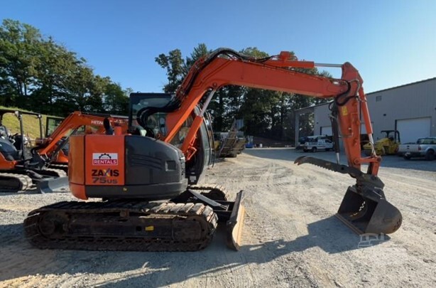 2017 HITACHI ZX75US-5B