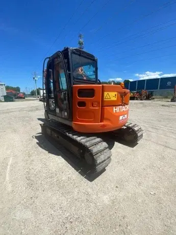 2017 HITACHI ZX75US-5B