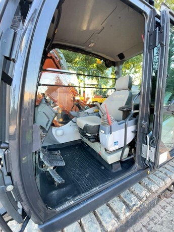 2019 HITACHI ZX130K-6