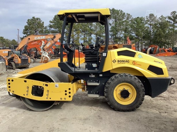 2022 BOMAG BW145D-5