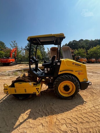 2023 BOMAG BW124PDH-5