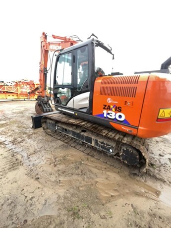 2023 HITACHI ZX130-6
