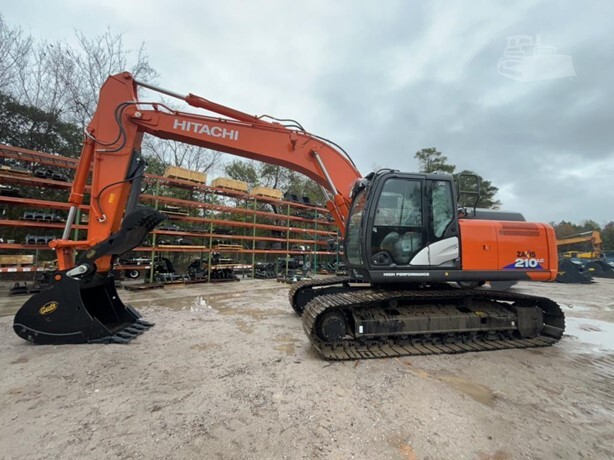 2023 HITACHI ZX210 LC-6