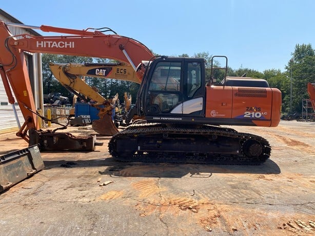 2023 HITACHI ZX210 LC-6