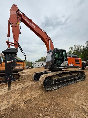 2023 HITACHI ZX300 LC-6