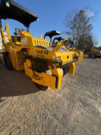 2023 SAKAI GW754