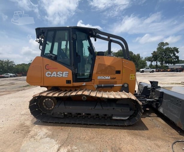 2024 CASE 850M LGP