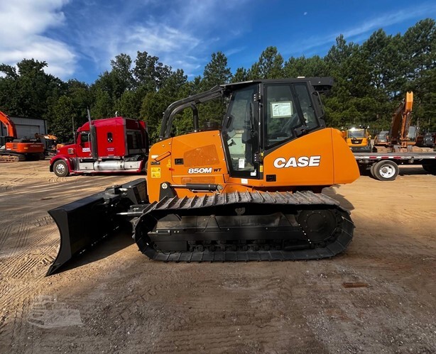 2024 CASE 850M