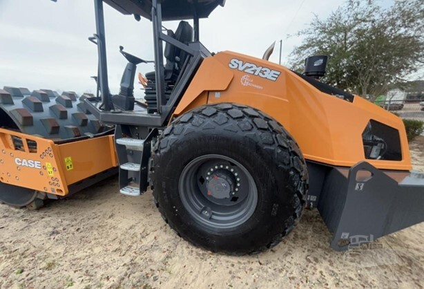 2024 CASE SV213E