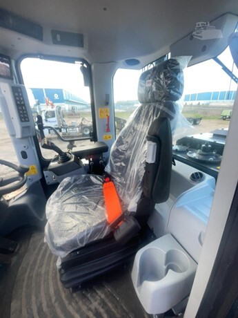 2024 HITACHI ZW180-7