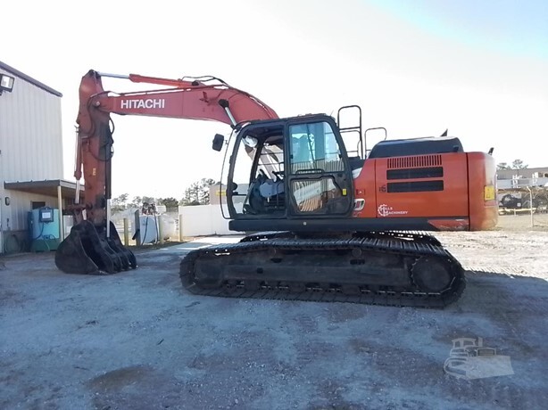 2024 HITACHI ZX210 LC-7