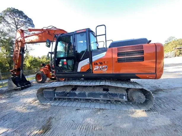 2024 HITACHI ZX210 LC-7H