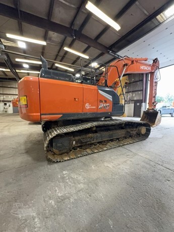 2024 HITACHI ZX210 LC-7H