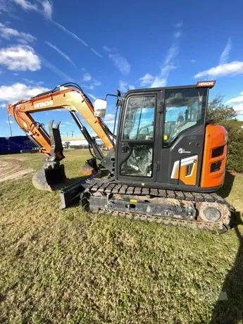 2024 HITACHI ZX85USB-7